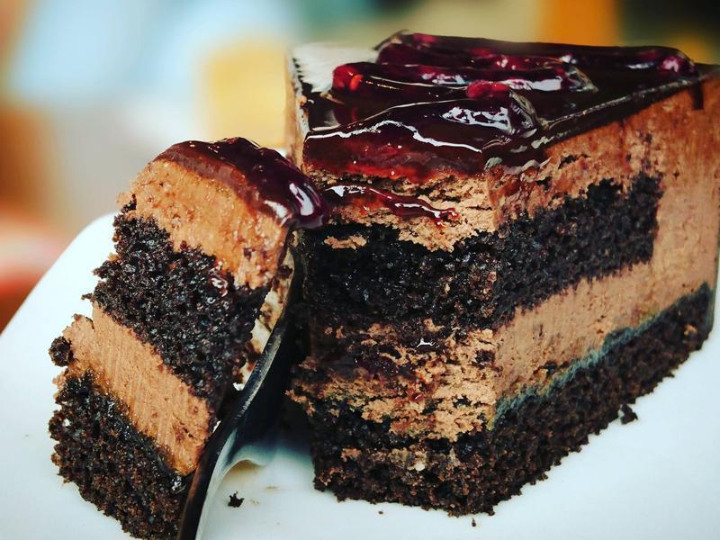 picture for Tort de Caramel și Ciocolată cu Topping de Rodie