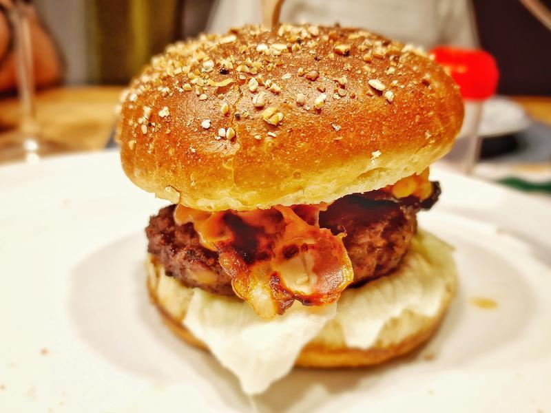 picture for "Kolbász"-Burger